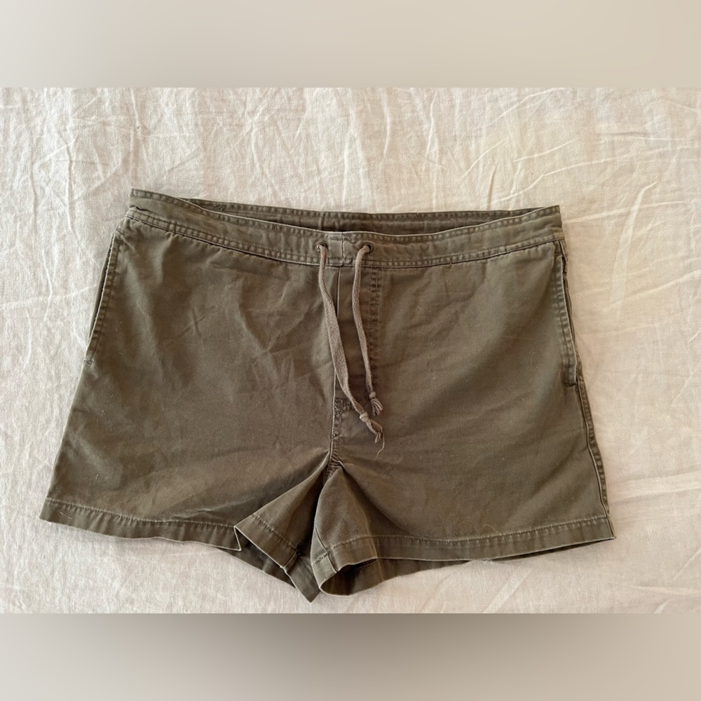 Cargo shorts army green